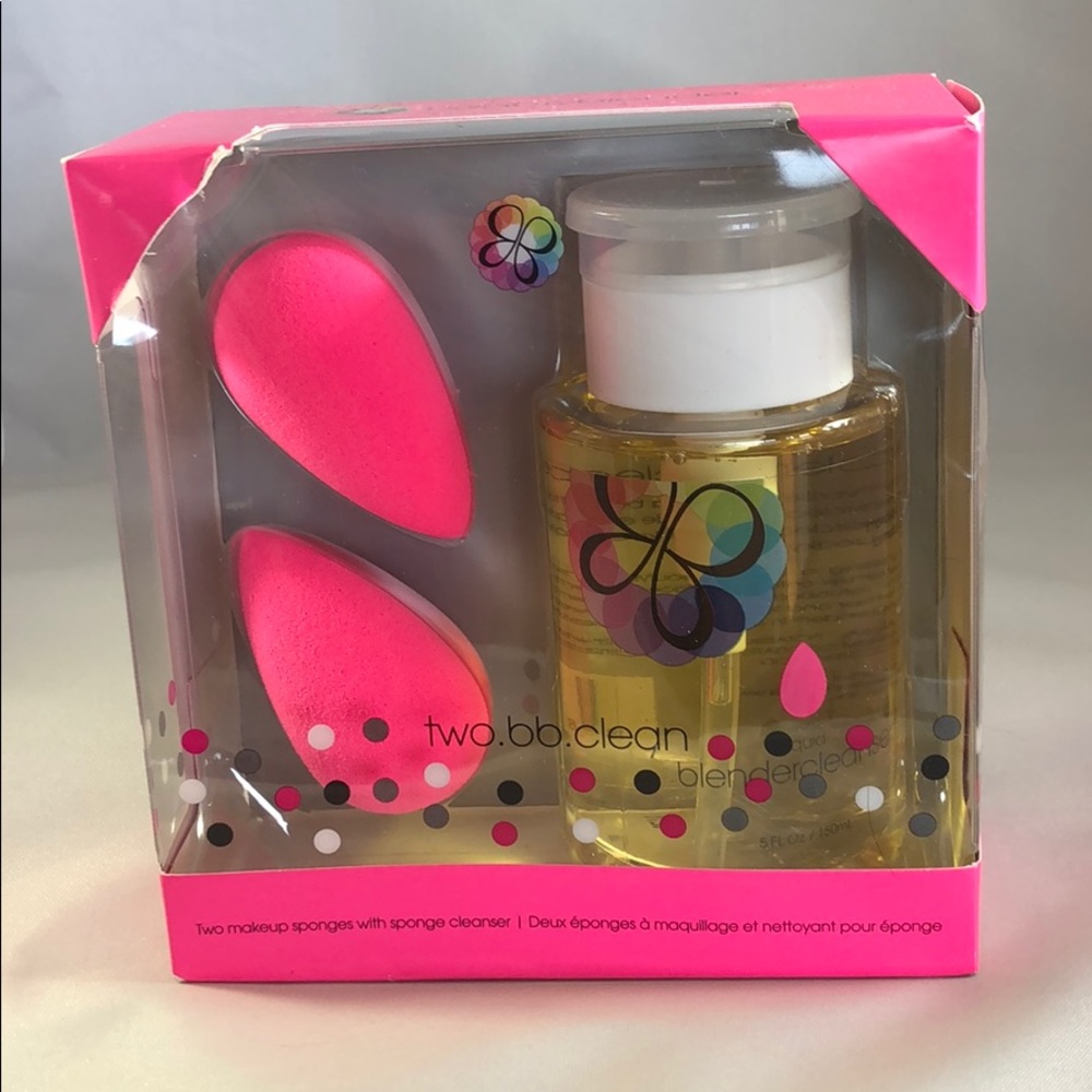 NEW! Beauty Blender Kit